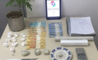 Maconha e cocaína são apreendidas em Criciúma