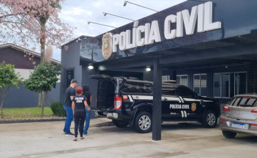 [Vídeo] Foragida por duplo homicídio no RS e tráfico é presa no extremo Sul