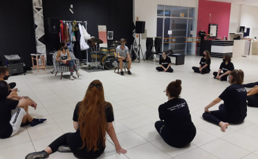 Escola de Teatro Jônatas João transforma vidas através da arte