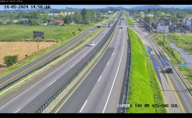 Veja como estão os bloqueios na BR-101 em Araranguá