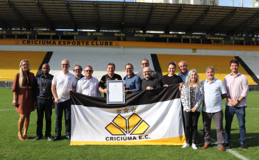 Câmara Municipal entrega Moção de Aplauso ao Criciúma Esporte Clube