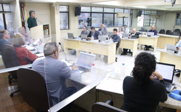 Quais rodovias estaduais interessam ao Município em Criciúma?