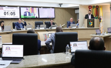 De R$ 0 a R$ 46 mil: quanto cada vereador de Criciúma gastou com viagens em 2025