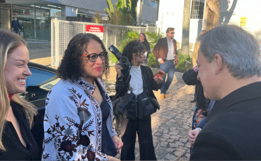 Ministra Luciana Santos lança programa que vai beneficiar 1,6 mil crianças em Criciúma 