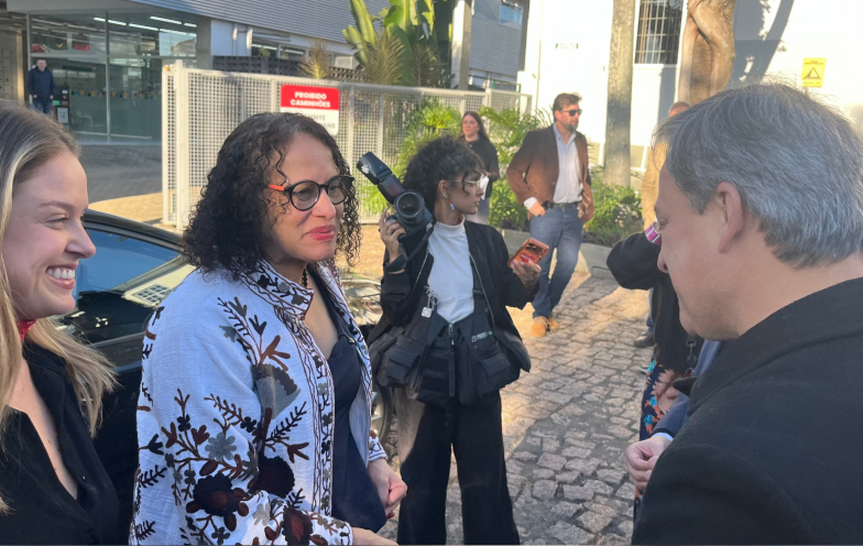 Ministra Luciana Santos lança programa que vai beneficiar 1,6 mil crianças em Criciúma 