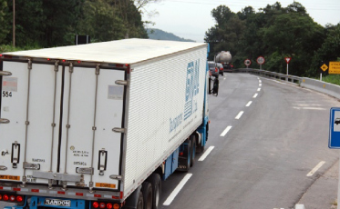 Ibama emite licença de instalação de túneis no Morro dos Cavalos