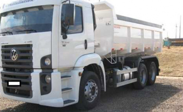 Municípios do sul recebem caminhões e tratores 