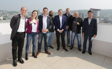 Dr. Aníbal e Júlia Zanatta fora da estreia do horário eleitoral