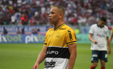 Caio Dantas não fica no Criciúma e acerta com o Botafogo/SP