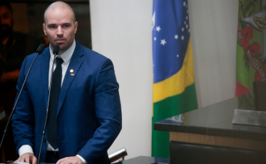 “Com certeza estarei advogando contra Moisés”, diz Jessé sobre impeachment