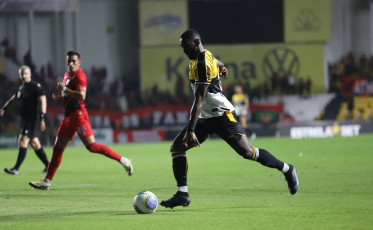 Tigre tenta, mas fica no 0x0 contra o Athlético-PR