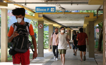 Capes disponibiliza 3,5 mil bolsas a 213 instituições de ensino superior