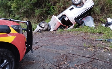 Motorista perde o controle e capota veículo em Urussanga