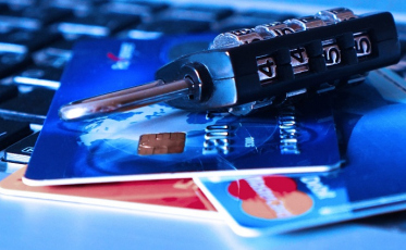 Fraudes em cartão de crédito nas transações de celular crescem no país