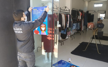 Cartazes e folders orientam sobre medidas contra covid-19