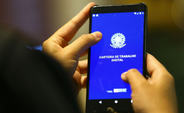 Brasil registra 155 mil empregos formais em maio