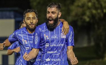 Em casa, Caravaggio joga para se manter na liderança da Série B do Catarinense