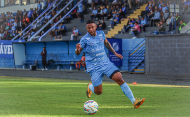 Caravaggio e Atlético Catarinense se enfrentam no Mário Balsini 