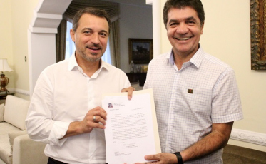 Salvaro pede R$ 12 milhões para oncologia pediátrica (VÍDEO)