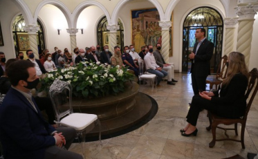 Em reunião, Moisés coloca secretariado à disposição de Daniela