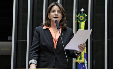 Carmen Zanotto deve ser vice de Mauro Mariani