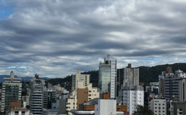 Frio intenso avança com risco de temperaturas negativas e geada em SC