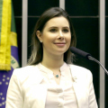 Candidata ao Senado, Carol De Toni defende reformas e mais investimentos para SC