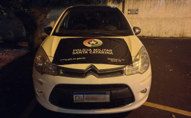 PM recupera veículo roubado em cerca de 11 minutos em Criciúma