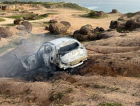 Corpo carbonizado é encontrado dentro de carro em praia de Laguna
