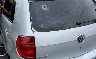 Perseguição com tiros termina em acidente no Pinheirinho