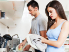 Dedicação de homens com graduação é maior nas tarefas de casa