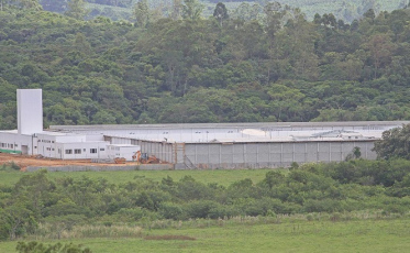Região do Case fica entre poeira e buracos