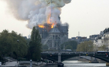 Criciumense acompanhou de perto o incêndio na Catedral de Notre-Dame