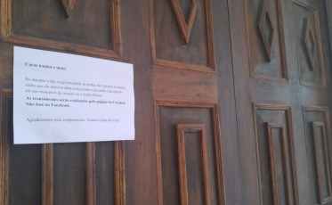 Por enquanto, missas somente online na região