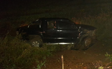 Maracajá: Carro capota na Rodovia Jacob Westrup e motorista é conduzido ao hospital