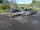 Criciúma: Veículo é destruído por incêndio no bairro Linha Cabral 