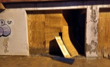 Residência abandonada pega fogo em Criciúma