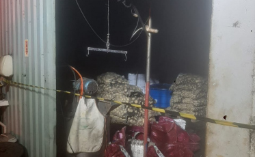 Santa Rosa do Sul: Incêndio em fábrica de batata palha mobiliza bombeiros