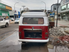 Kombi pega fogo no Centro de Forquilhinha