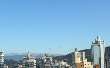 [Áudio] Temperaturas amenas e risco de chuva para esta quarta-feira (16) 