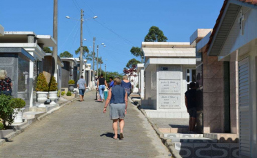 Após furtos, Governo de Morro da Fumaça instala câmeras no Cemitério Municipal