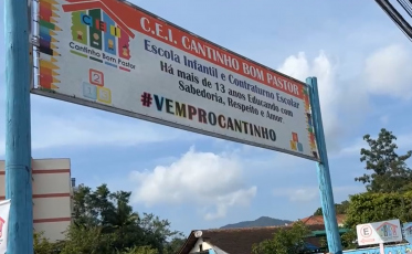 Quatro crianças morrem durante atentado em creche de Blumenau