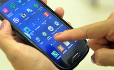 Nada esperto: Invadiu residência, tirou selfie com celular da vítima e acabou sendo identificado 