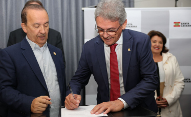 Estado e Celesc anunciam mais de R$ 220 milhões em investimentos no setor elétrico para a indústria 