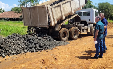 Prefeito interino vistoria obras em Forquilhinha