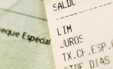 Média de juros do cheque especial ficou em 7,96% em fevereiro