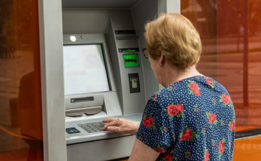 INSS libera R$ 35 milhões com 13º antecipado; veja quem recebe e as datas