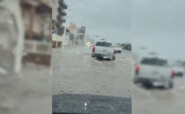 VÍDEO: Chuva torrencial causa alagamentos no Rincão