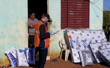  Itens de ajuda humanitária são entregues em todo o estado