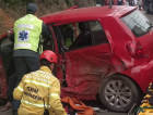 Idoso fica ferido após colisão frontal entre carro e carreta na SC-435, em Armazém